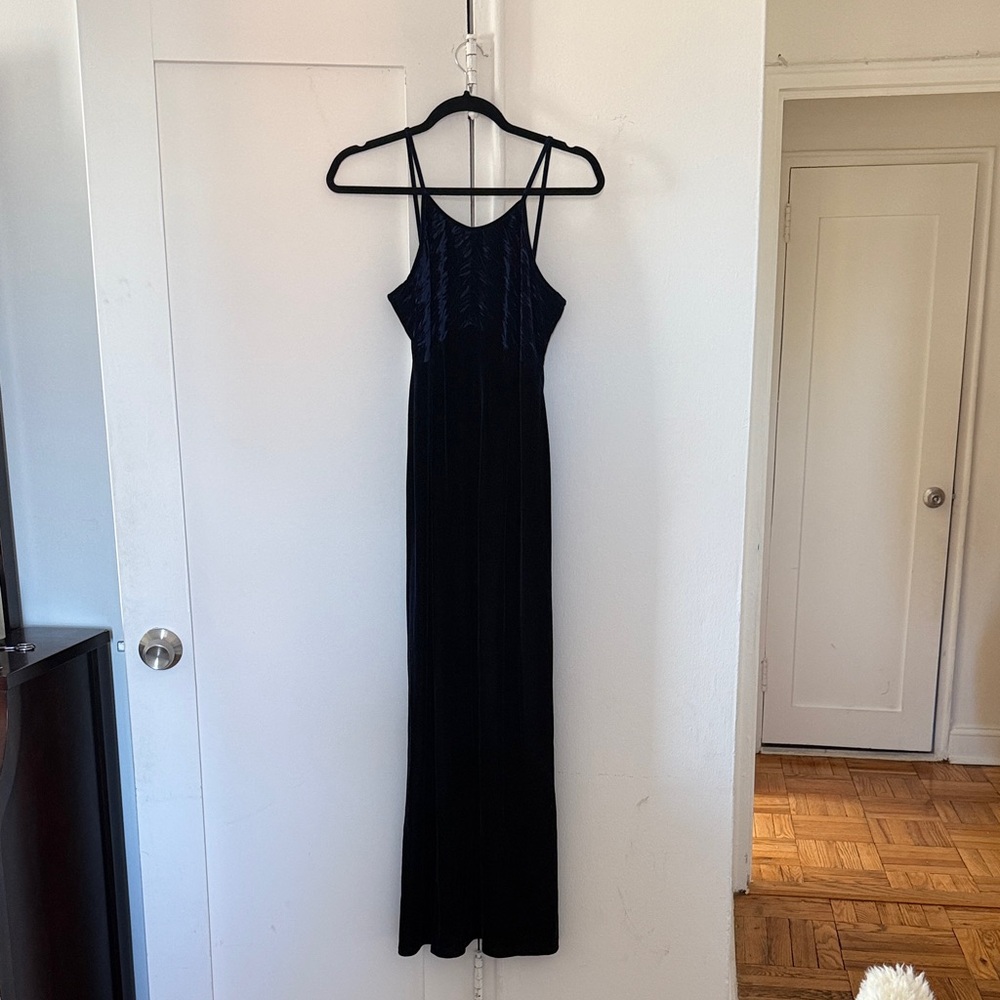 Elegant Blue Velvet Maxi Dress with Spaghetti Straps